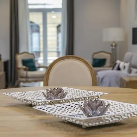 Amplio Y Confortable En El Casco Viejo Con Parking Privado Апартаменти *
