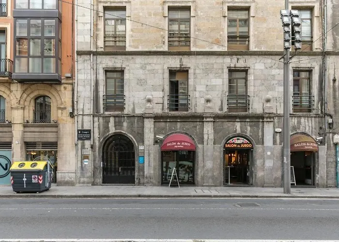 Amplio Y Confortable En El Casco Viejo Con Parking Privado Lägenhet