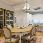 Amplio Y Confortable En El Casco Viejo Con Parking Privado *