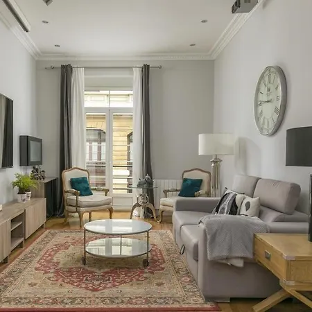 Amplio Y Confortable En El Casco Viejo Con Parking Privado ビルバオ
